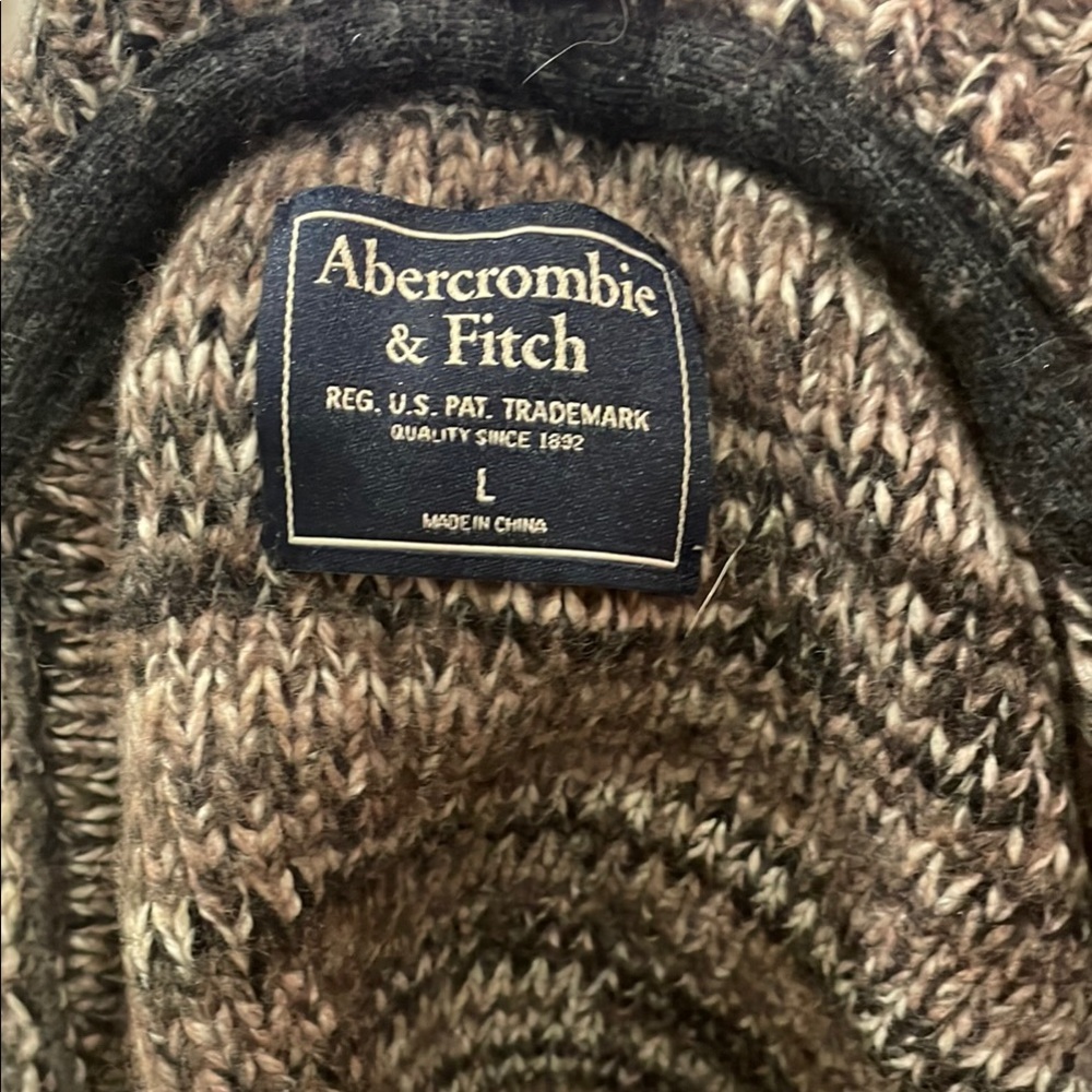 Men's Gray Sweater Abercrombie and Fitch cardigan - Picture 2 of 4